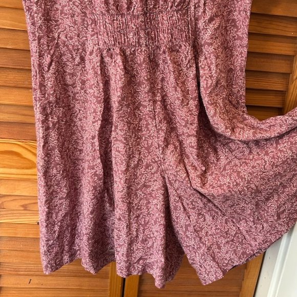 Flowy Romper - Picture 6 of 6